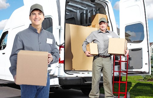 Careful handling of items during a flat removal in Kennington